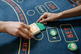 Filipino player accessing mnl168 sports betting on a mobile phone